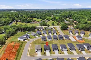 14 Angel Wood Dr, Piedmont, SC 29673 - Photo 32