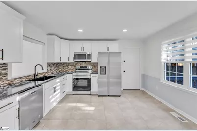 308 Oak Valley Drive, Simpsonville, SC 29681 - Photo 8