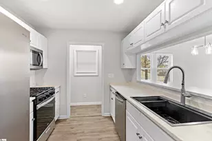 205 E Florida St, Clinton, SC 29325 - Photo 12