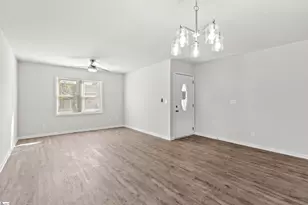 205 E Florida St, Clinton, SC 29325 - Photo 6