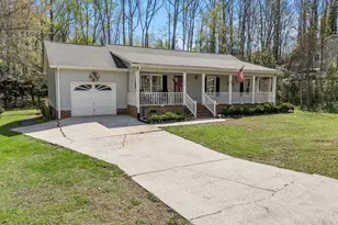 702 Willow Branch Dr, Simpsonville, SC 29680 - Photo 2