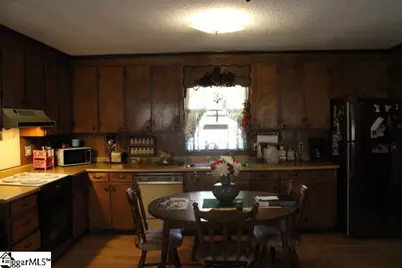 300 Marion Place, Clinton, SC 29325 - Photo 8