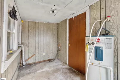 215 Truman Street, Laurens, SC 29360 - Photo 24