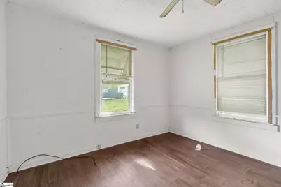 215 Truman Street, Laurens, SC 29360 - Photo 18