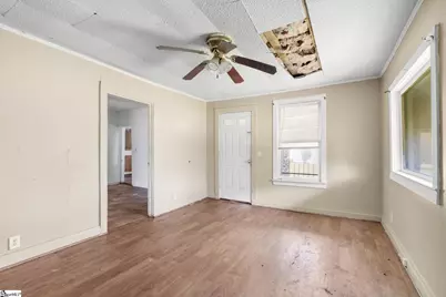 215 Truman Street, Laurens, SC 29360 - Photo 6