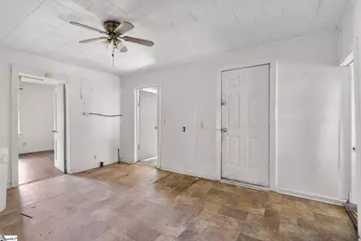 215 Truman Street, Laurens, SC 29360 - Photo 12