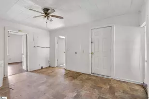 215 Truman St, Laurens, SC 29360 - Photo 12