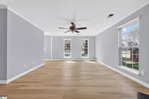 507 Fairview Lake Way, Simpsonville, SC 29680 - Photo 8