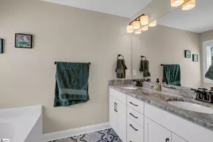 17 Byrnes Ln, Greenville, SC 29609 - Photo 38