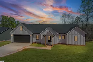 160 Holmes Dr, Spartanburg, SC 29303 - Photo 2