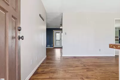 228 Washington Road, Cowpens, SC 29330 - Photo 4