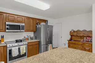 131 Tompkins Hl Ln, Pickens, SC 29671 - Photo 12