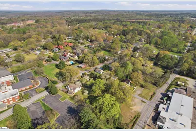 106 E Thompson Street, Landrum, SC 29356 - Photo 18