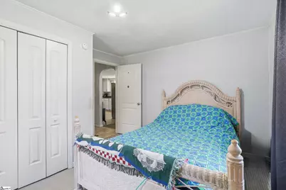 106 E Thompson Street, Landrum, SC 29356 - Photo 8