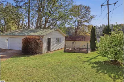 106 E Thompson Street, Landrum, SC 29356 - Photo 12