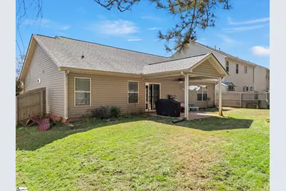 584 Cromwell Drive, Spartanburg, SC 29301 - Photo 2