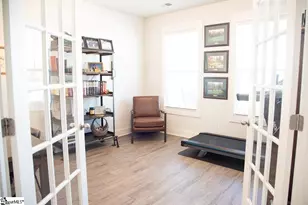 305 Kelby St, Travelers Rest, SC 29690 - Photo 8