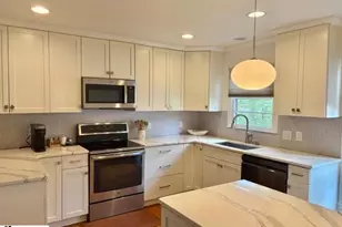 20 E Indian Trail, Taylors, SC 29687 - Photo 4