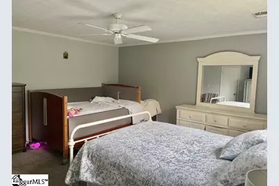 20 E Indian Trail, Taylors, SC 29687 - Photo 18