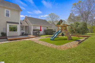 105 Yorktown Ct, Easley, SC 29642 - Photo 6