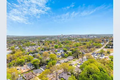 521 Perry Avenue, Greenville, SC 29611 - Photo 2
