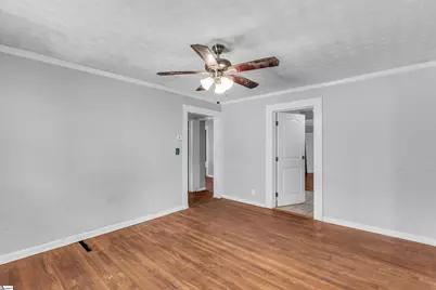 521 Perry Avenue, Greenville, SC 29611 - Photo 10