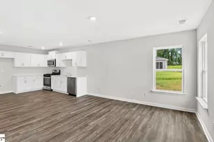 718 N Ivyblake Ct, Woodruff, SC 29388 - Photo 14