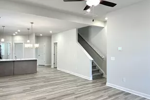 1422 Johnstone Dr, Reidville, SC 29375 - Photo 8