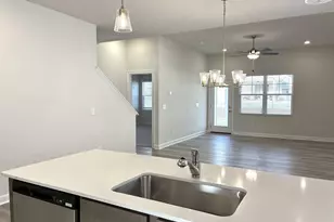 1422 Johnstone Dr, Reidville, SC 29375 - Photo 4