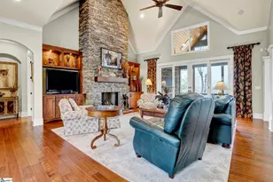 304 Lake Hills Ln, Travelers Rest, SC 29690 - Photo 2