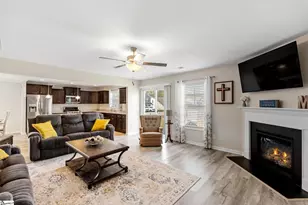 136 Frost Flower Wy, Fountain Inn, SC 29644 - Photo 6