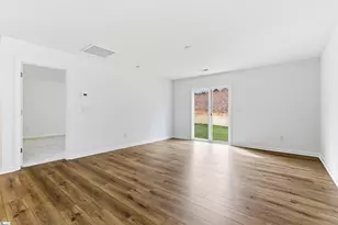 303 Meadow Gate Ct, Fountain Inn, SC 29644 - Photo 12