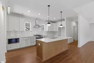 101 E C Ave, Easley, SC 29640 - Photo 12
