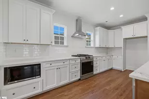 101 E C Ave, Easley, SC 29640 - Photo 16