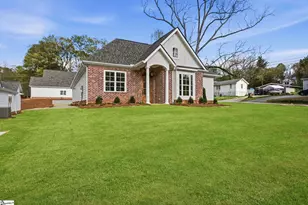 101 E C Ave, Easley, SC 29640 - Photo 2