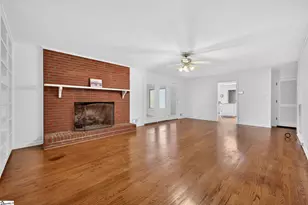 330 Lowndes Dr, Spartanburg, SC 29307 - Photo 8