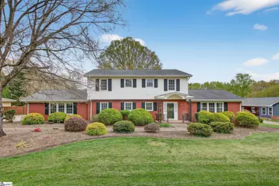 330 Lowndes Drive, Spartanburg, SC 29307 - Photo 1