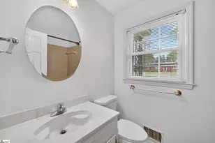 330 Lowndes Dr, Spartanburg, SC 29307 - Photo 16