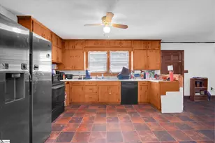 7703 Moorefield Memorial Hwy, Liberty, SC 29657 - Photo 8