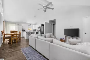 531 Everette Butler Dr, Inman, SC 29349 - Photo 6