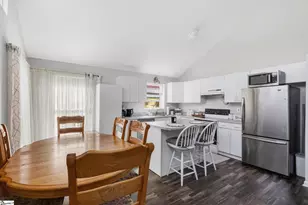 531 Everette Butler Dr, Inman, SC 29349 - Photo 10