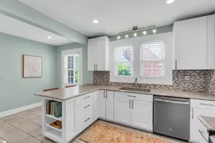 209 Cleveland St, Greenville, SC 29601 - Photo 14