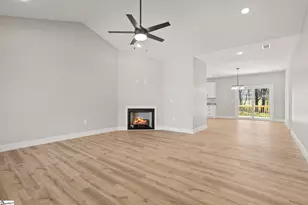 195 Pine Dr, Greer, SC 29651 - Photo 6