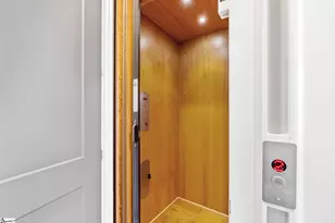 100 S Hudson St, Greenville, SC 29601 - Photo 18