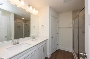 71 Mardale Ln, Greenville, SC 29609 - Photo 16