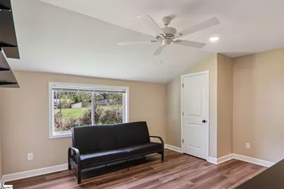 111 W Crawford Street, Landrum, SC 29356 - Photo 18