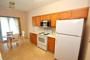 407 Bel Arbor Ln, Mauldin, SC 29662 - Photo 2