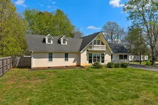 719 S Howard Ave, Landrum, SC 29356 - Photo 2