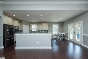 215 McCloud Ct, Spartanburg, SC 29301 - Photo 14