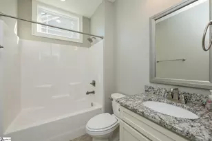 215 McCloud Ct, Spartanburg, SC 29301 - Photo 28